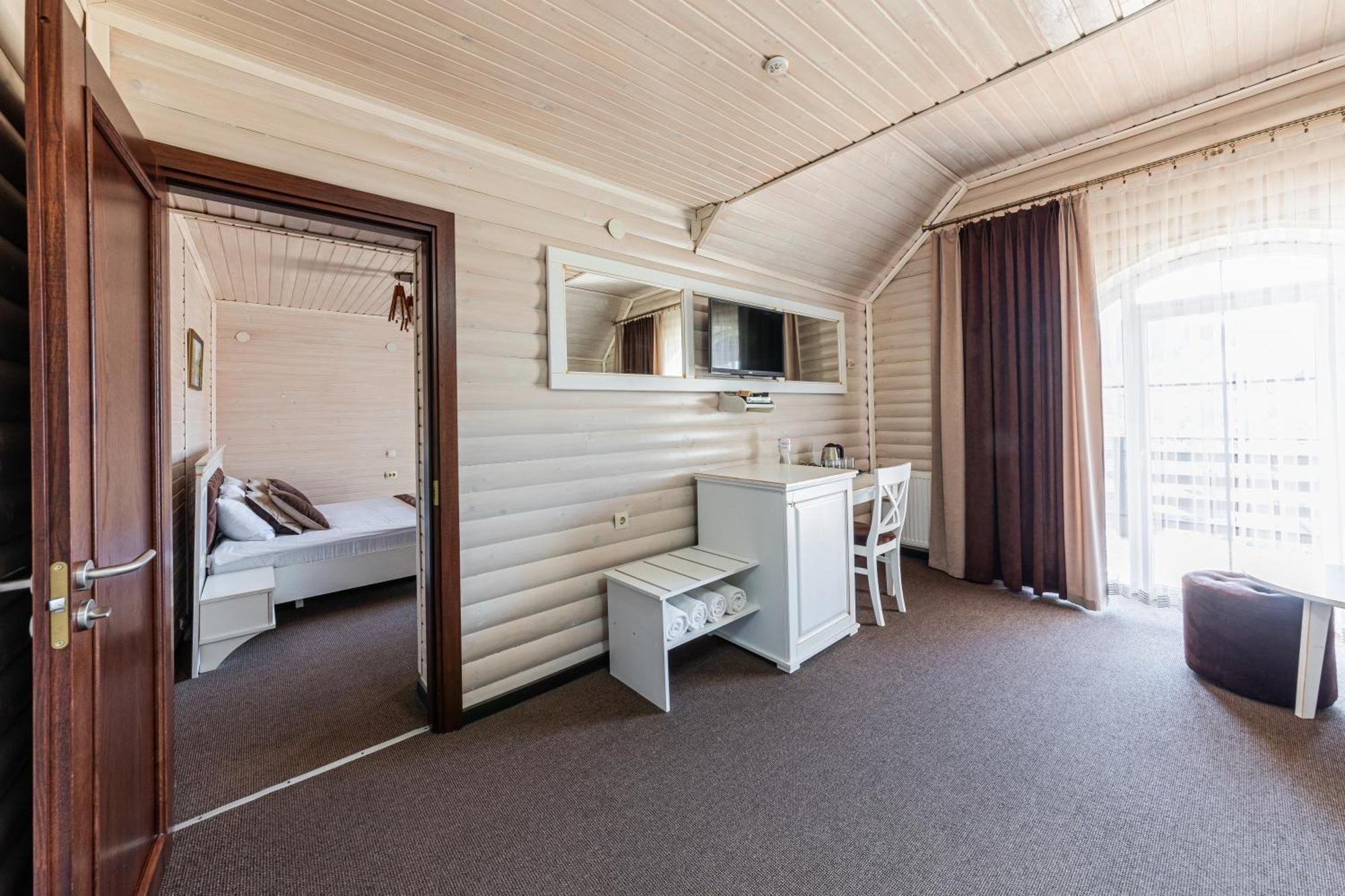 Family Suite - Spa Included,1615680134:JPEG